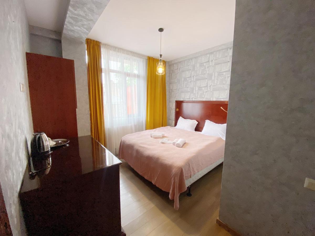 Chonkadzehotel ティビリシ エクステリア 写真