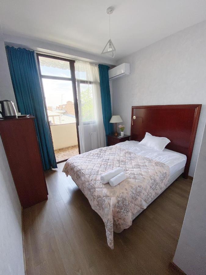 Chonkadzehotel ティビリシ エクステリア 写真