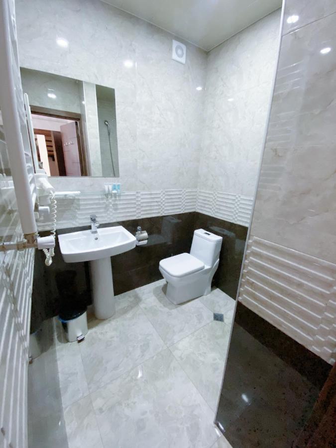 Chonkadzehotel ティビリシ エクステリア 写真